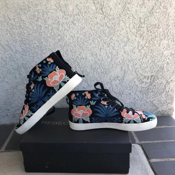 Rebecca Minkoff Sneakers. - Picture 3 of 6